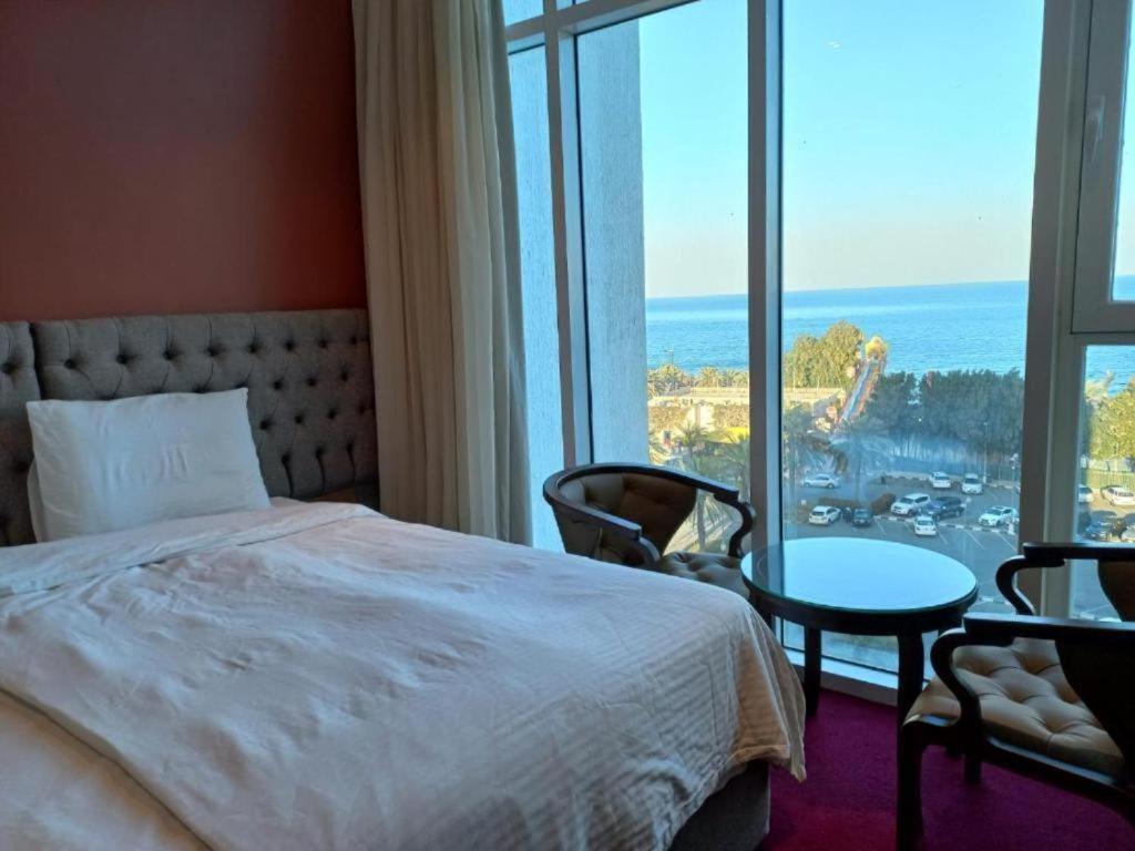 Gulf Blue Waves أمواج الخليج الزرقاء Hotel Kuwait City Esterno foto