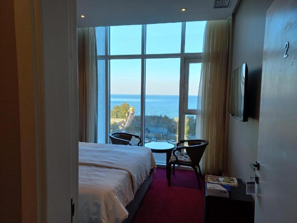 Gulf Blue Waves أمواج الخليج الزرقاء Hotel Kuwait City Esterno foto