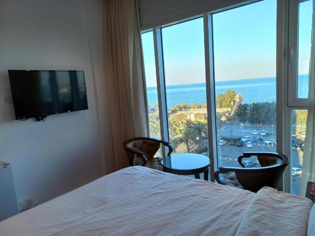 Gulf Blue Waves أمواج الخليج الزرقاء Hotel Kuwait City Esterno foto